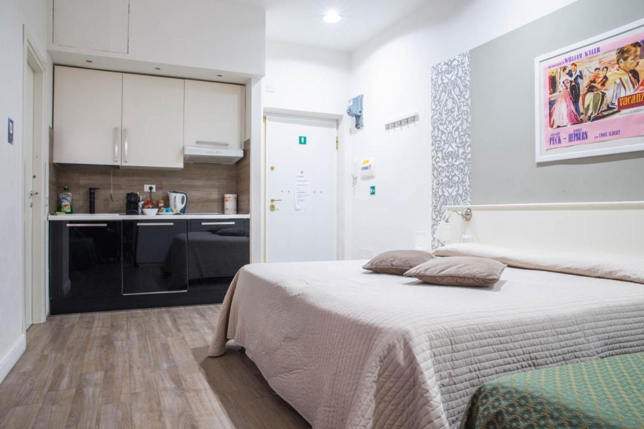 Cinema House Bed & Breakfast Rome Exterior photo